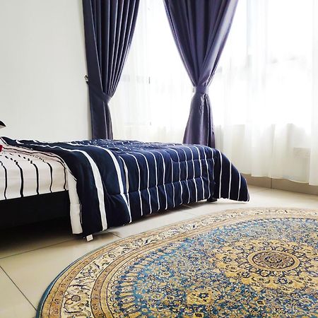 Netflix# Conezion Ioi Resort City By Salaam Suites Putrajaya Esterno foto