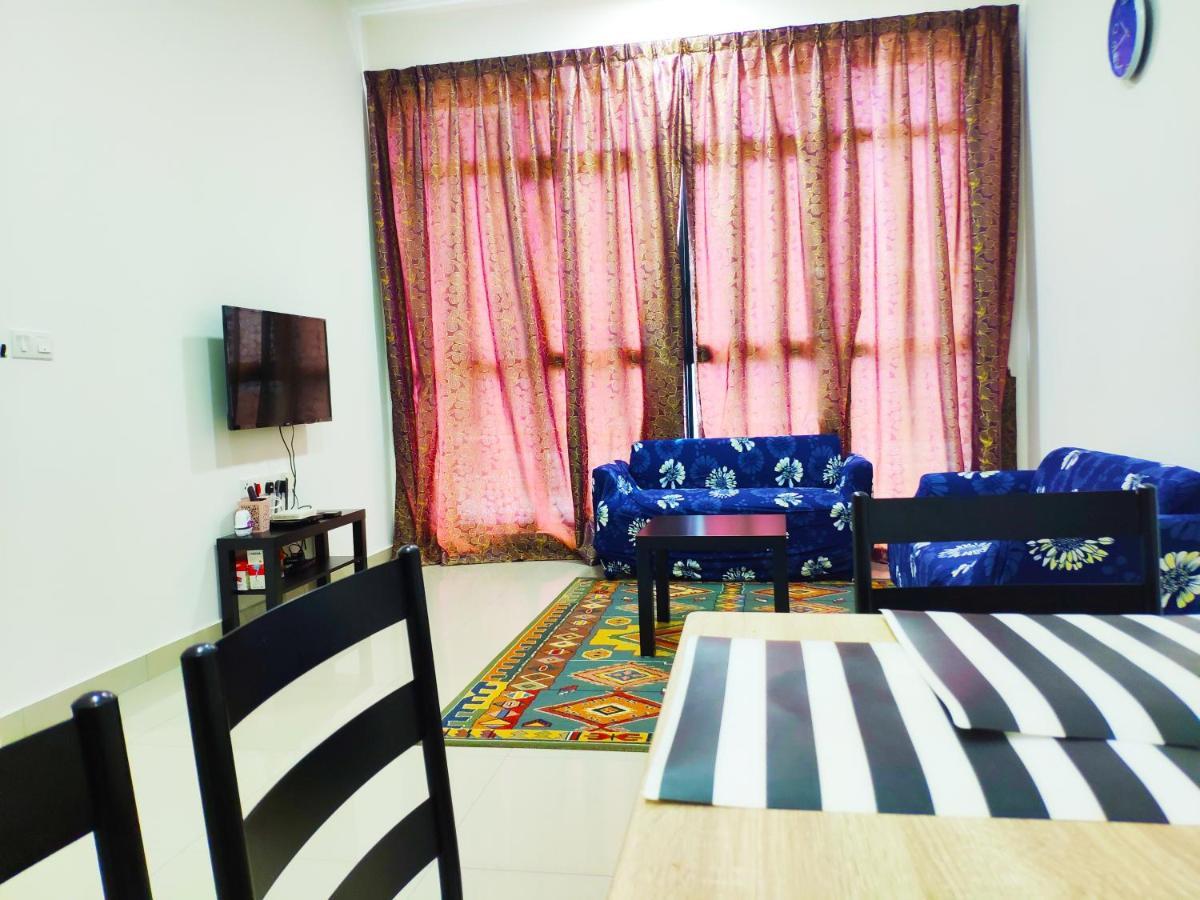 Netflix# Conezion Ioi Resort City By Salaam Suites Putrajaya Esterno foto