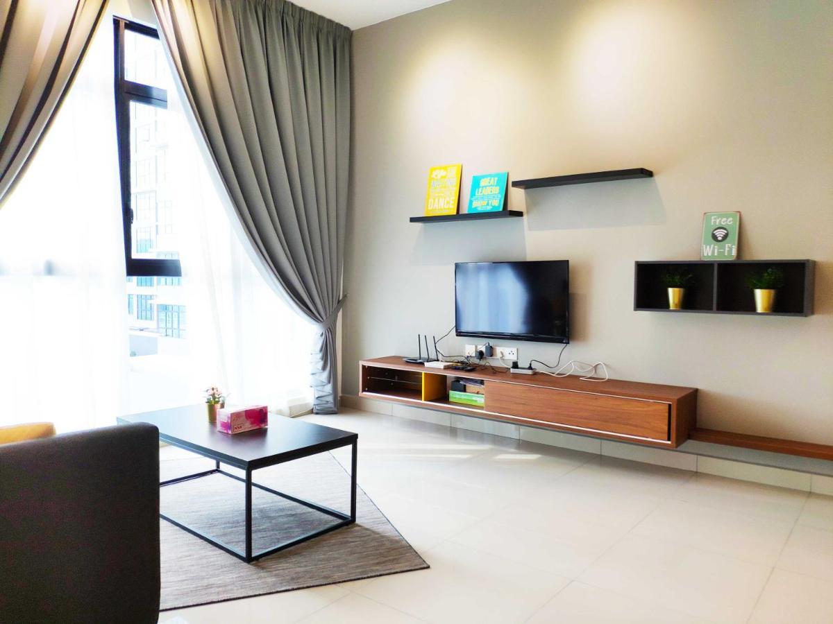 Netflix# Conezion Ioi Resort City By Salaam Suites Putrajaya Esterno foto