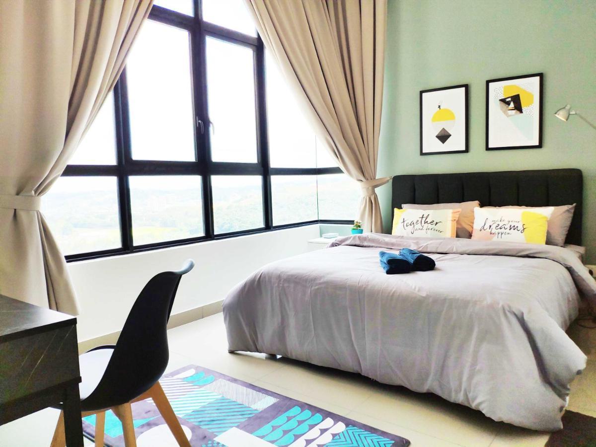 Netflix# Conezion Ioi Resort City By Salaam Suites Putrajaya Esterno foto