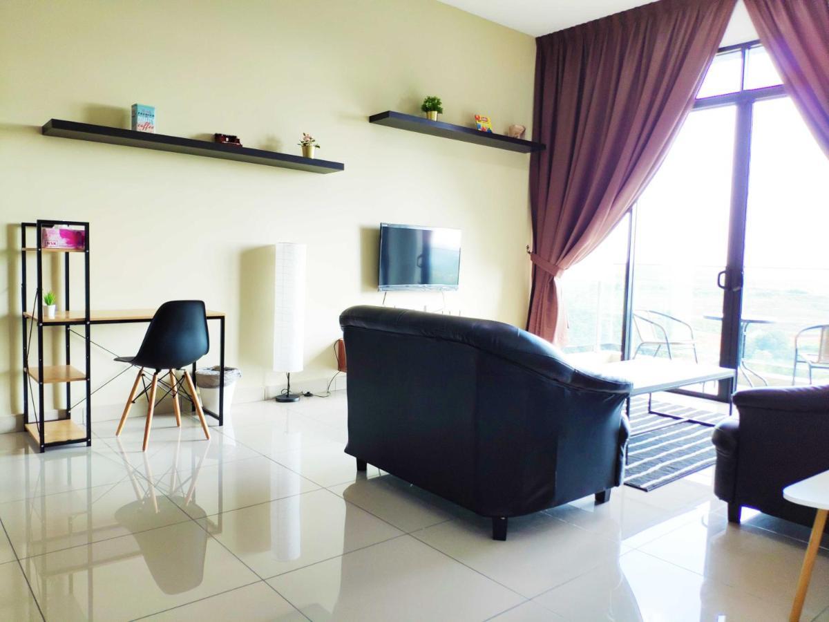 Netflix# Conezion Ioi Resort City By Salaam Suites Putrajaya Esterno foto