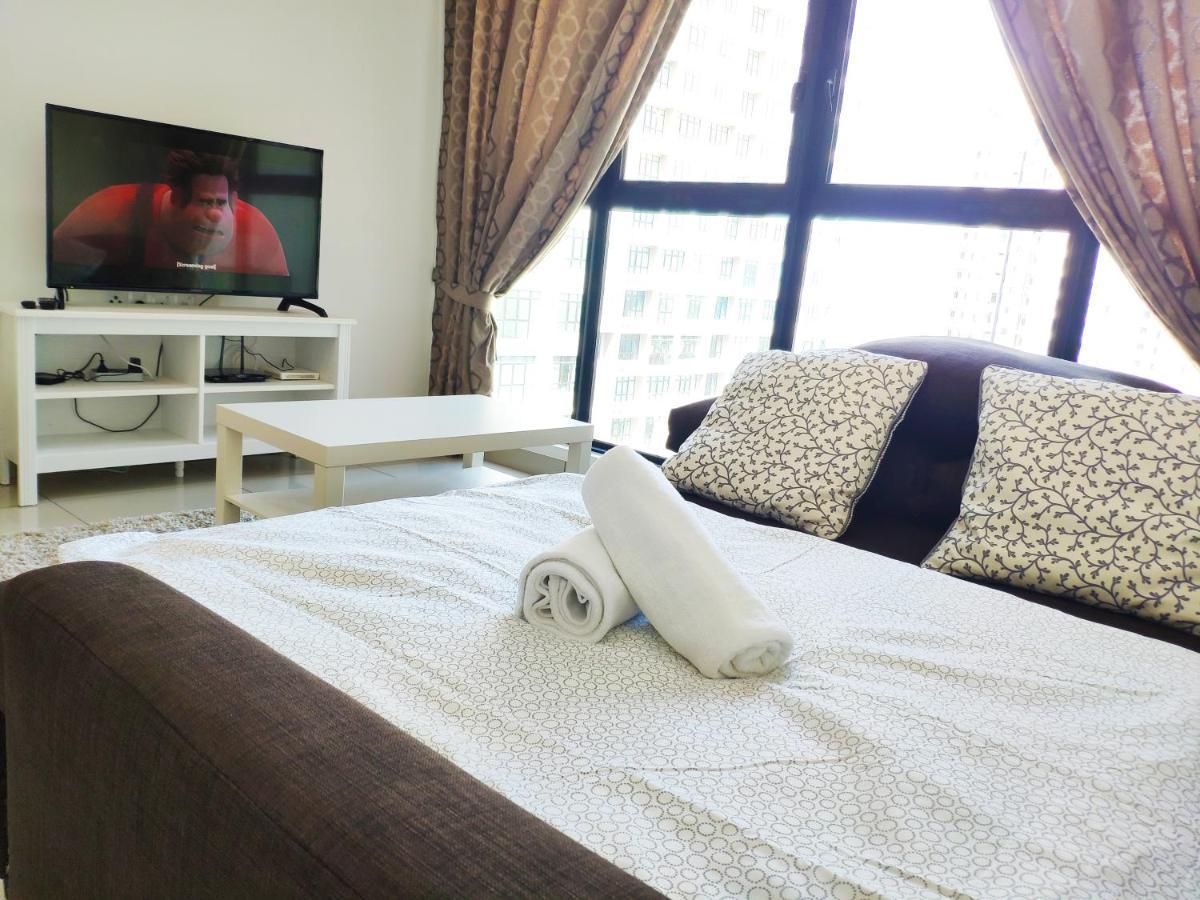 Netflix# Conezion Ioi Resort City By Salaam Suites Putrajaya Esterno foto