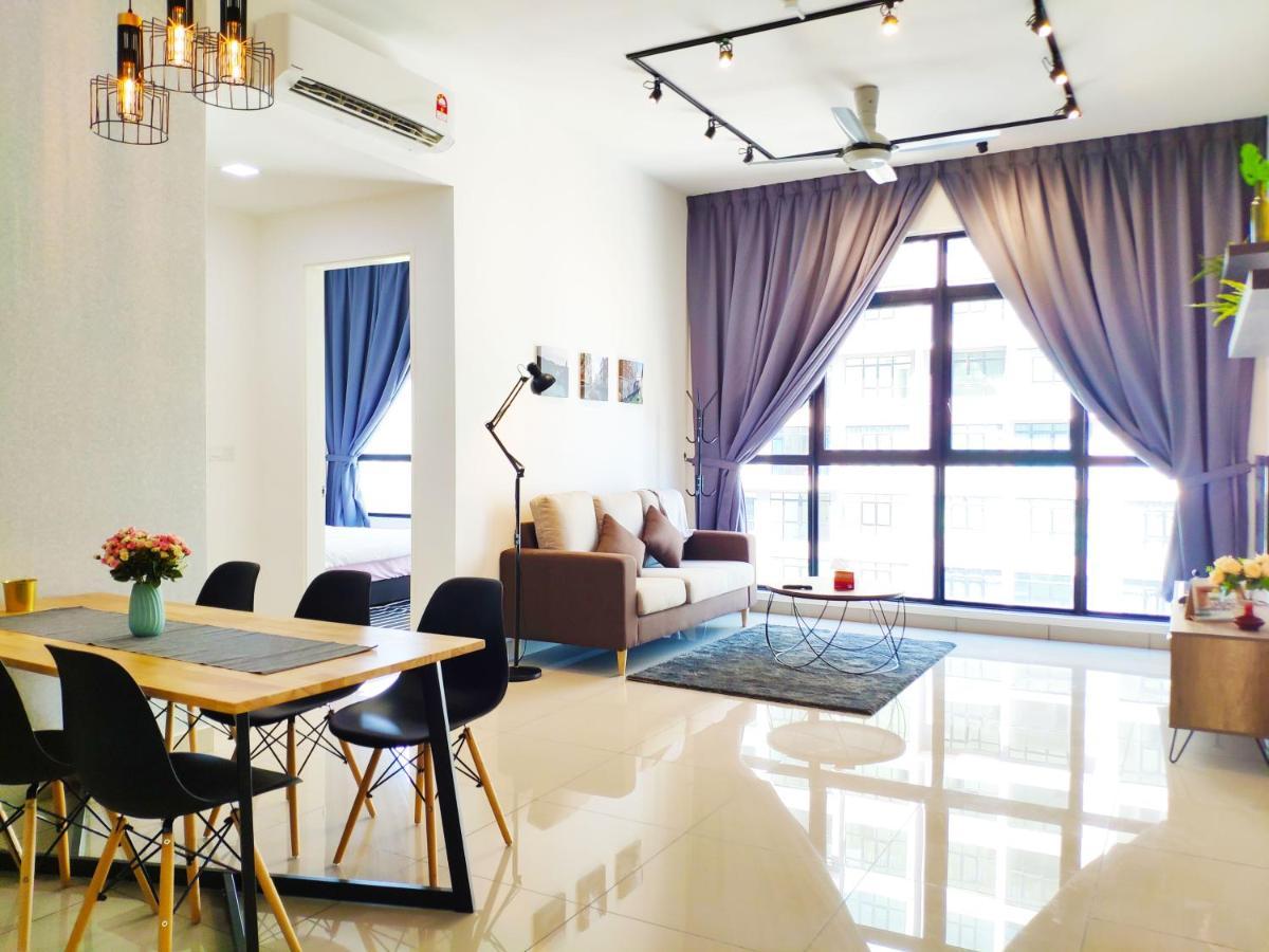 Netflix# Conezion Ioi Resort City By Salaam Suites Putrajaya Esterno foto