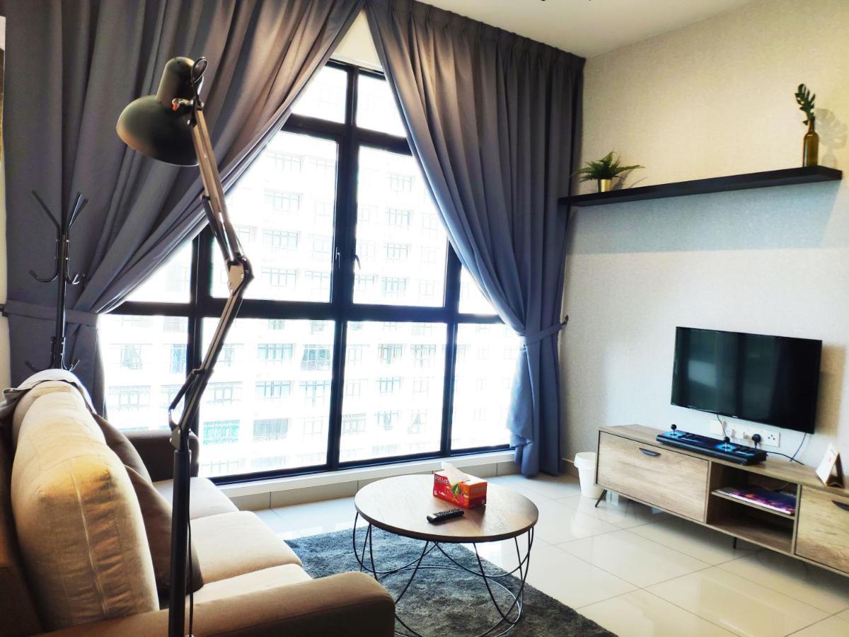 Netflix# Conezion Ioi Resort City By Salaam Suites Putrajaya Esterno foto