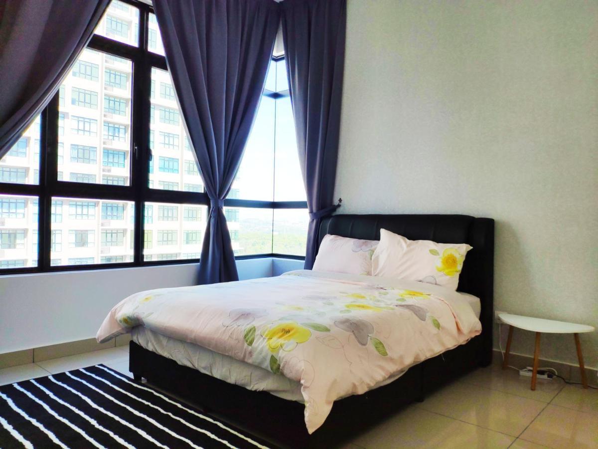 Netflix# Conezion Ioi Resort City By Salaam Suites Putrajaya Esterno foto