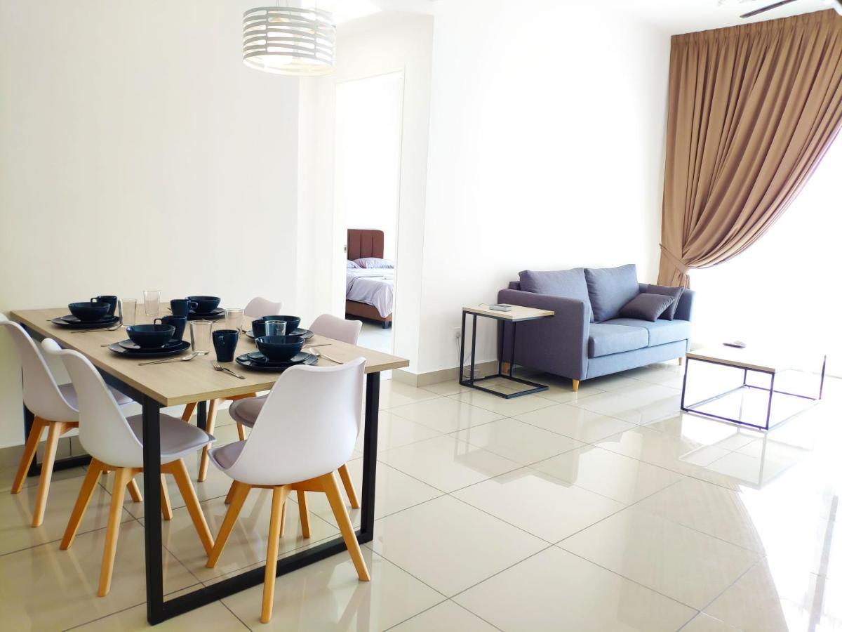 Netflix# Conezion Ioi Resort City By Salaam Suites Putrajaya Esterno foto