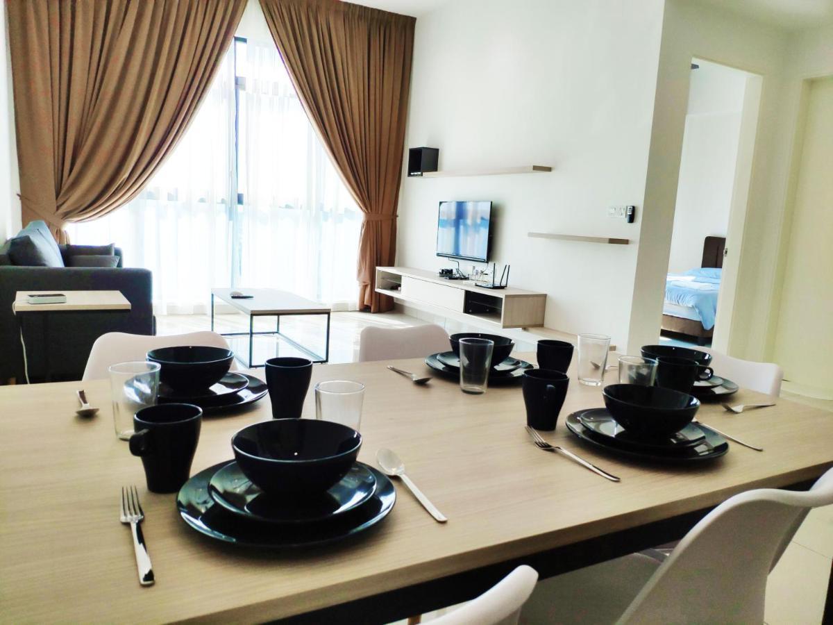 Netflix# Conezion Ioi Resort City By Salaam Suites Putrajaya Esterno foto
