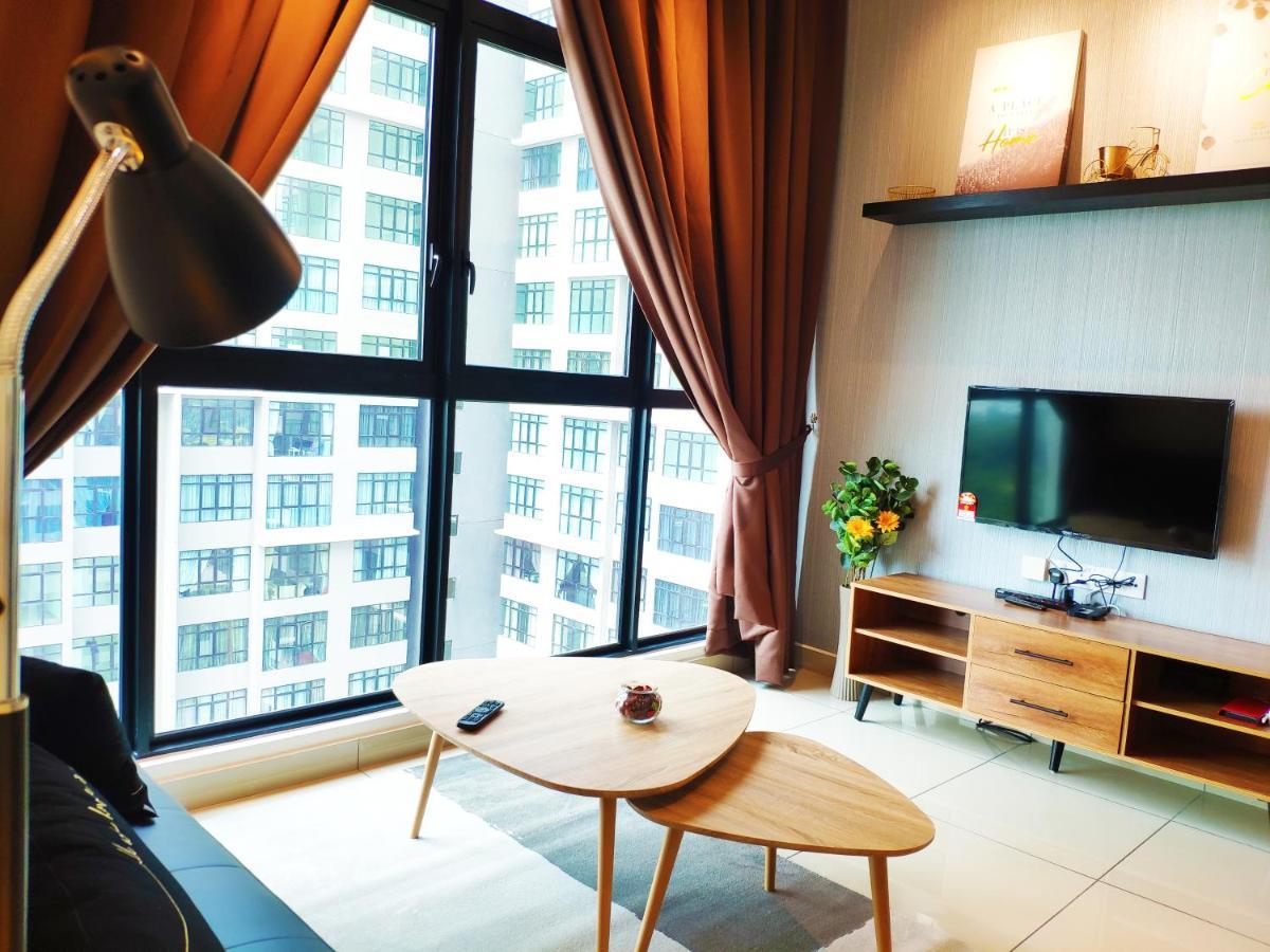 Netflix# Conezion Ioi Resort City By Salaam Suites Putrajaya Esterno foto