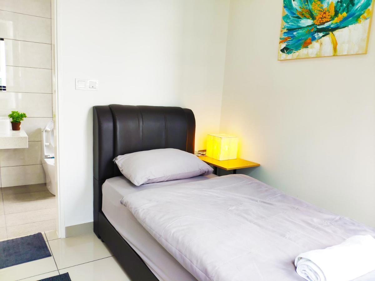 Netflix# Conezion Ioi Resort City By Salaam Suites Putrajaya Esterno foto